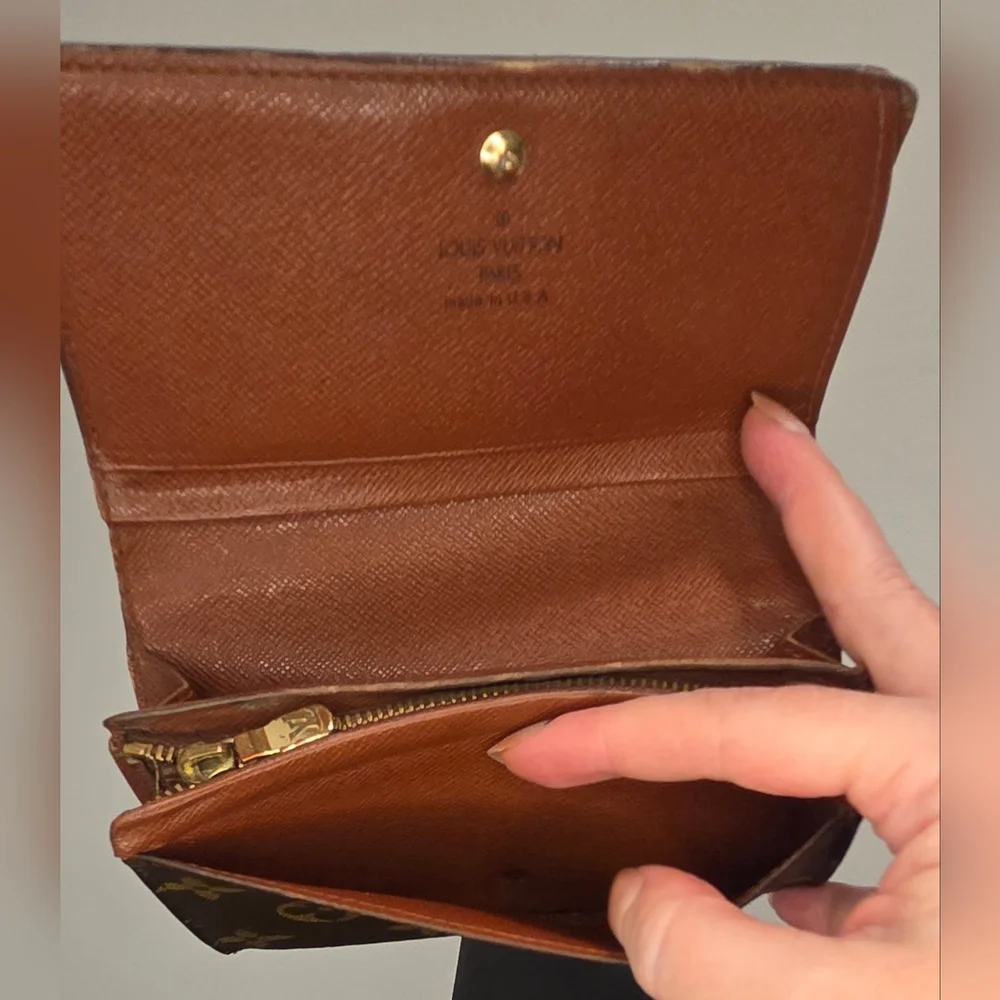 Louis Vuitton Vintage Monogram Tresor Bifold Wallet Authentic LV